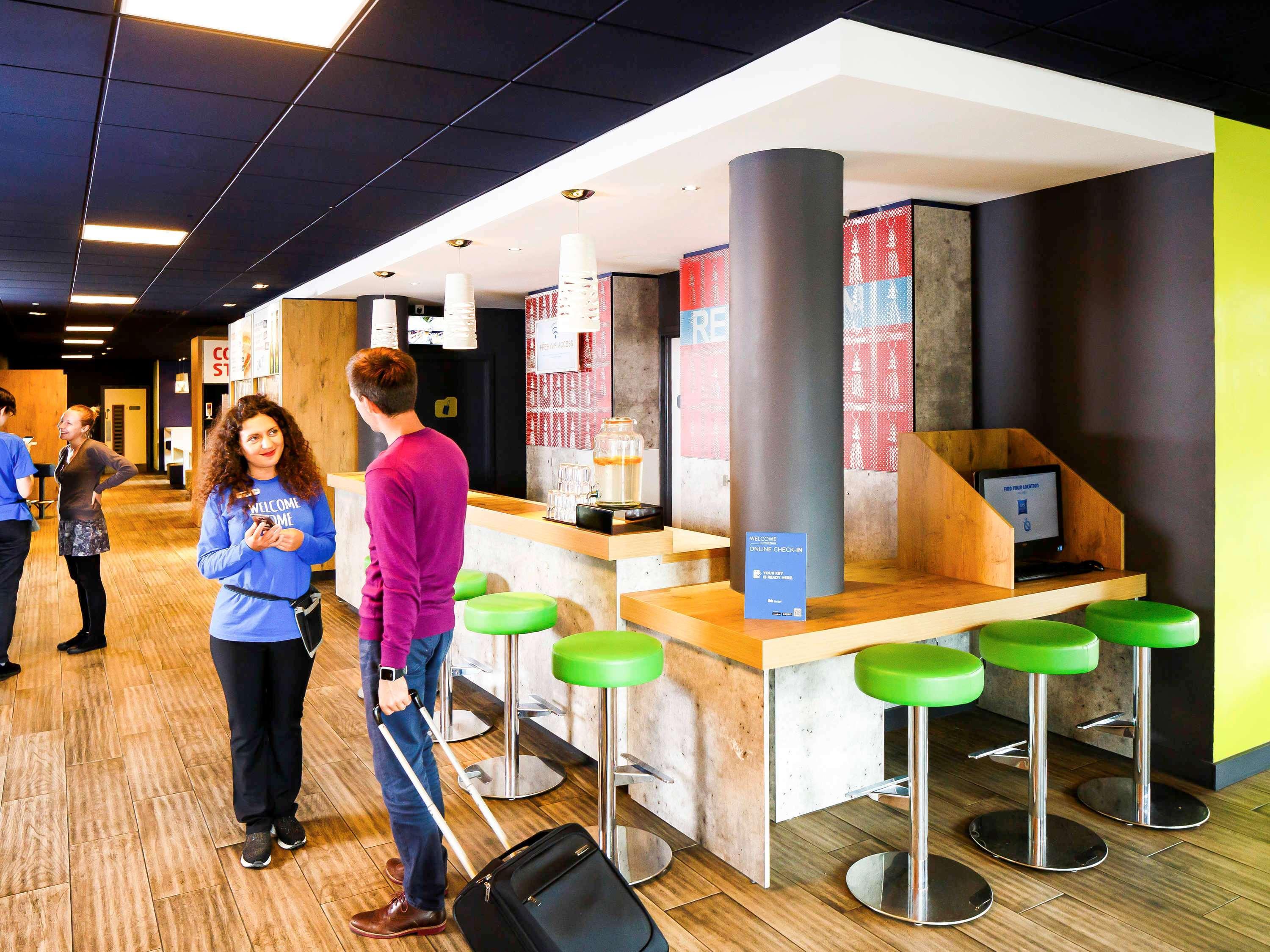 Отель Ibis Budget Manchester Quays